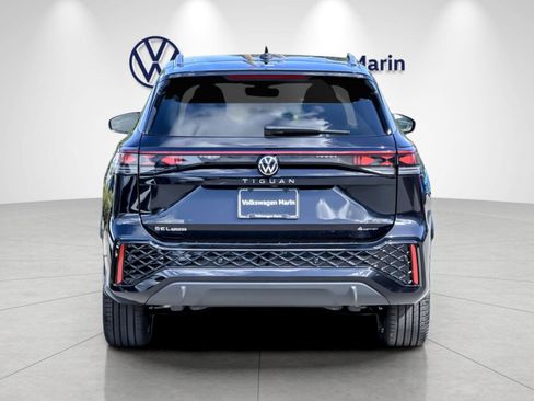 New 2026 Volkswagen Tiguan SEL R-Line AWD/4WD image 4