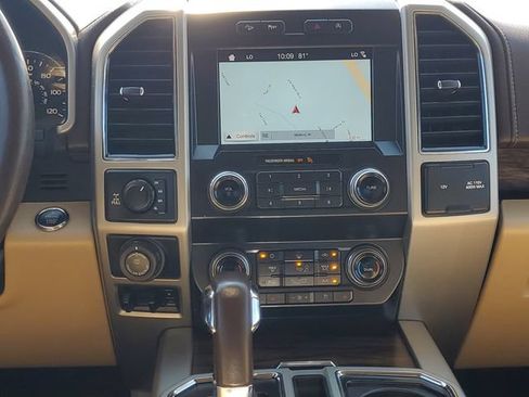 Used 2019 Ford F150 Lariat w/ Equipment Group 502A Luxury AWD/4WD image 34