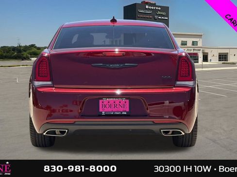 Used 2023 Chrysler 300 Touring w/ Sport Appearance Package RWD image 5