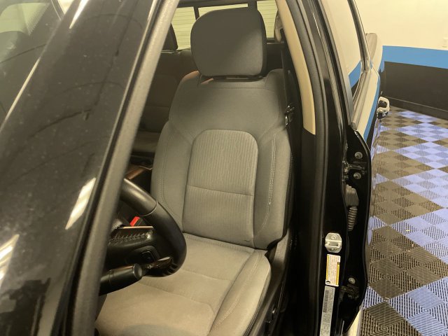 Used 2020 RAM 1500 Big Horn AWD/4WD image 11