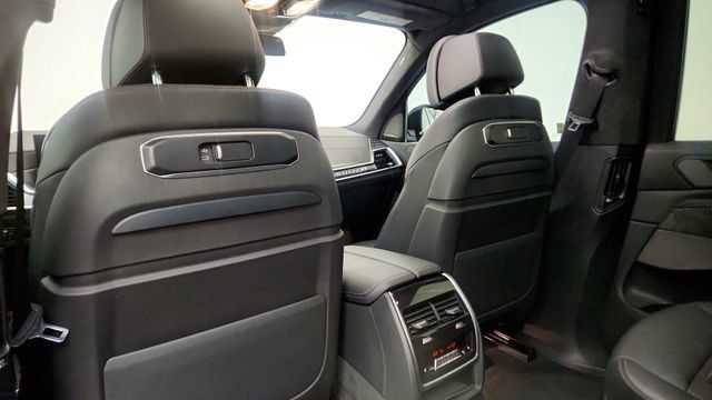 Used 2023 BMW X7 xDrive40i w/ Executive Package AWD/4WD image 48
