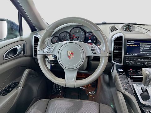 Used 2014 Porsche Cayenne Diesel AWD/4WD image 25