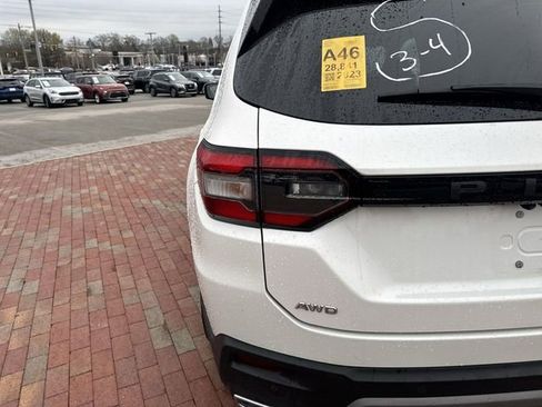 Certified 2023 Honda Pilot Elite image 10