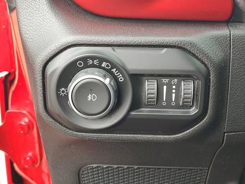 Certified 2019 Jeep Wrangler Unlimited Rubicon image 25