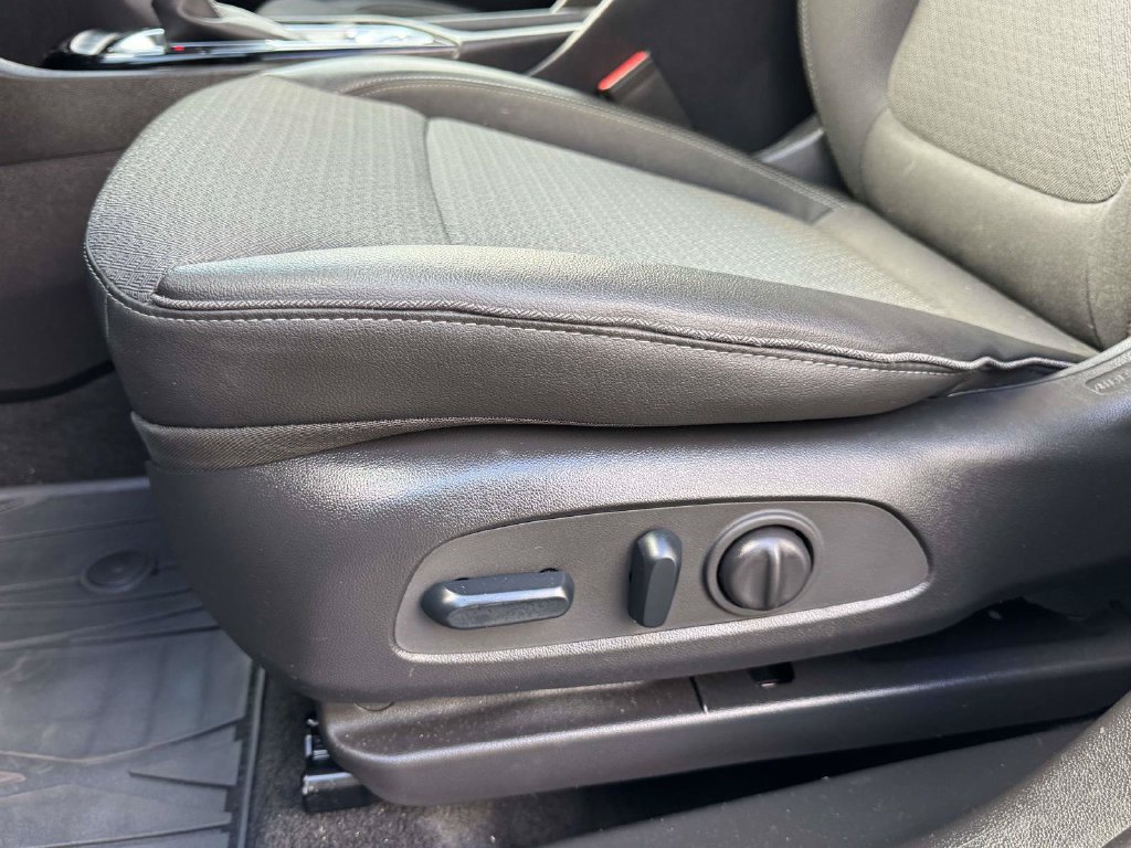 Used 2023 Buick Encore GX Select FWD image 20