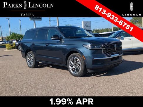 Used 2025 Lincoln Navigator Reserve AWD/4WD image 1