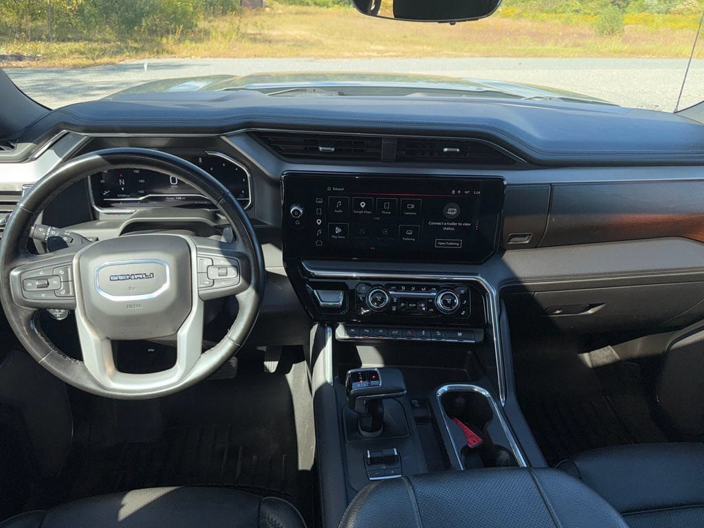 Used 2024 GMC Sierra 1500 Denali w/ Denali Reserve Package AWD/4WD image 13