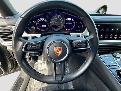 Used 2022 Porsche Panamera 4 Platinum Edition AWD/4WD image 39