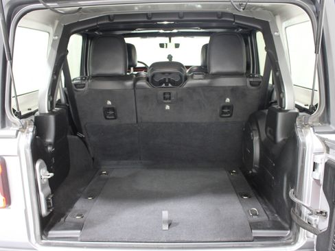 Used 2020 Jeep Wrangler Unlimited Rubicon image 24