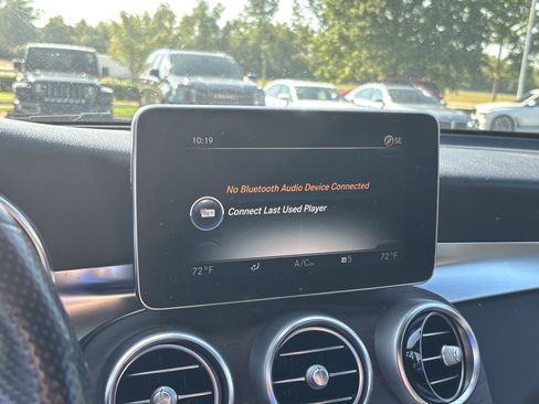 Used 2018 Mercedes-Benz GLC 300 4MATIC image 24