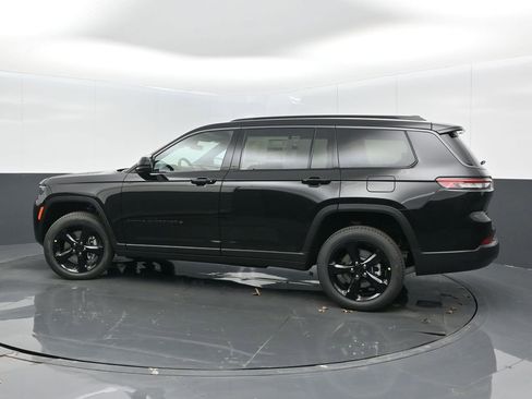 New 2026 Jeep Grand Cherokee L Limited w/ Limited Altitude Package AWD/4WD image 5