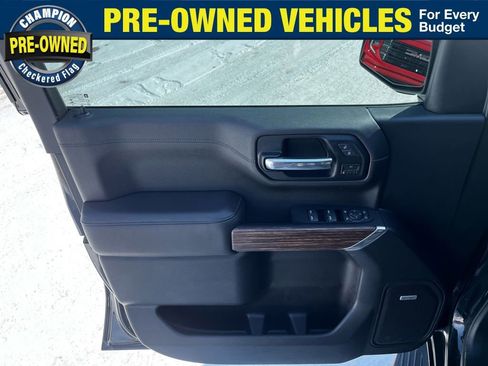 Used 2019 Chevrolet Silverado 1500 High Country image 17