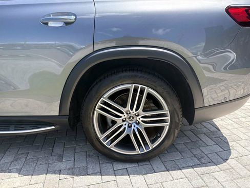 Certified 2023 Mercedes-Benz GLS 450 4MATIC image 11