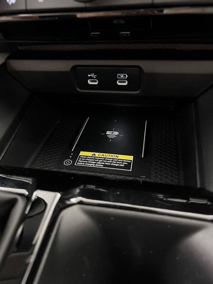 Used 2024 Honda Accord Touring image 9
