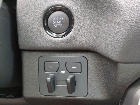 New 2026 Toyota Tundra Limited AWD/4WD image 26