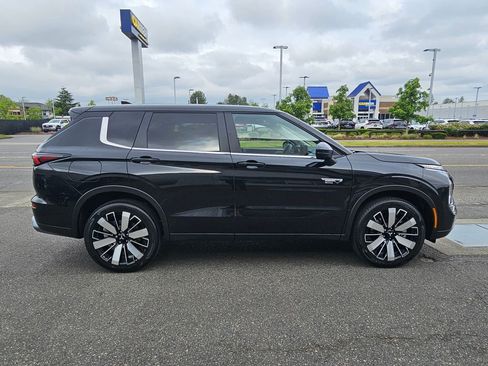 New 2026 Mitsubishi Outlander SE AWD/4WD image 4