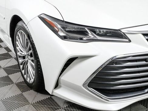 Used 2022 Toyota Avalon Limited w/ Advanced Safety Package image 35