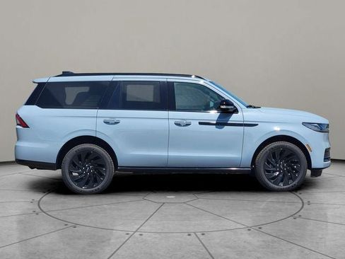 New 2026 Lincoln Navigator Reserve AWD/4WD image 13
