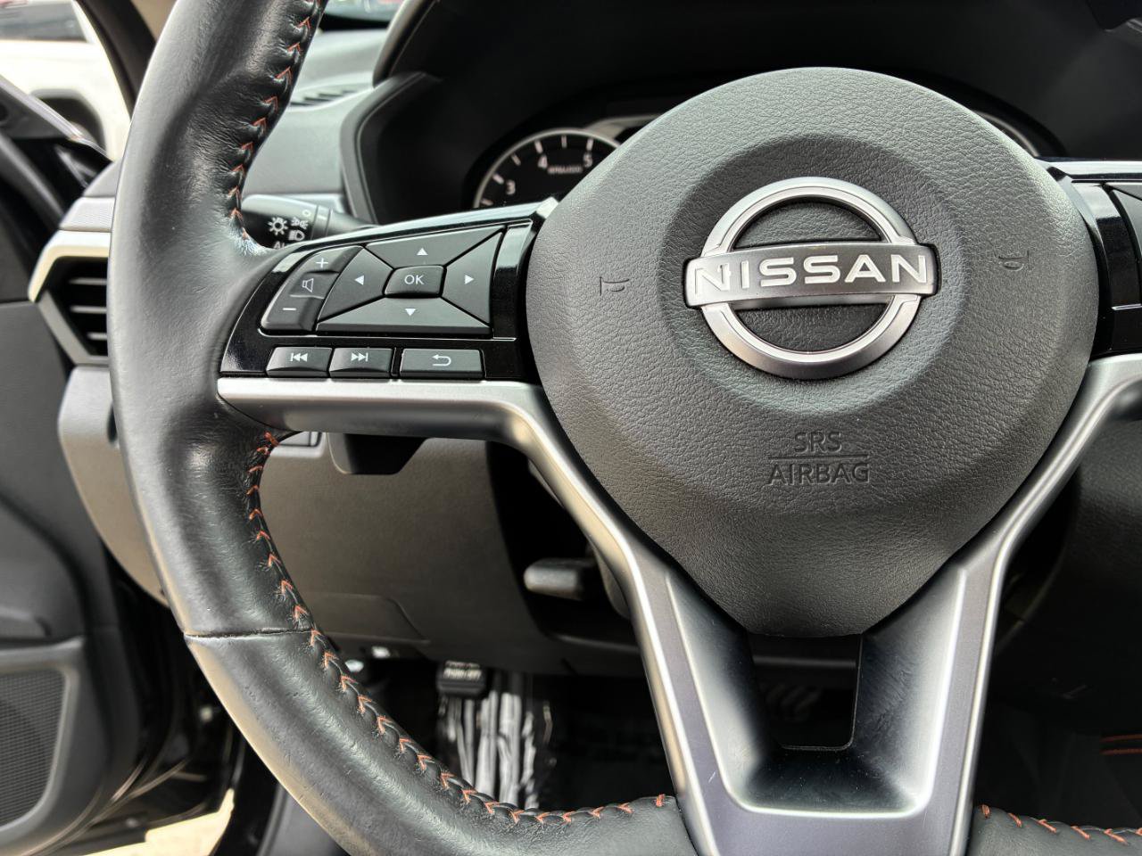 Used 2023 Nissan Altima 2.5 SR FWD image 23