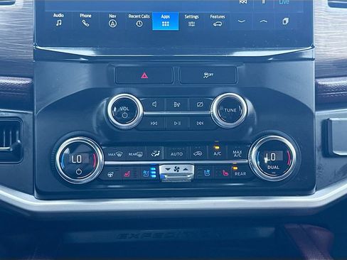 Used 2022 Ford Expedition Limited RWD image 21