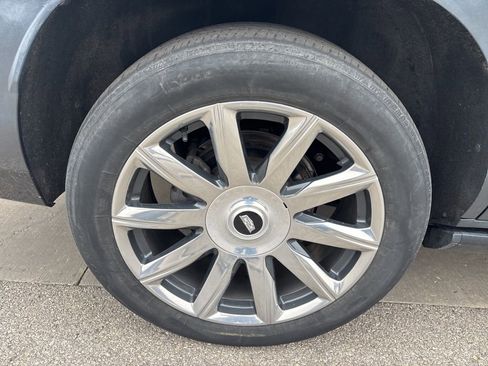 Used 2021 Cadillac Escalade Premium Luxury Platinum image 11