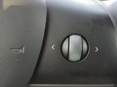 Used 2021 Tesla Model Y Long Range image 21