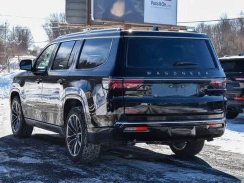 Certified 2024 Jeep Wagoneer Series III w/ Premium Group I image 5