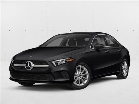 Used 2019 Mercedes-Benz A 220 4MATIC image 1