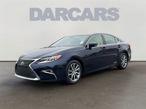 Used 2018 Lexus ES 300h 300h image 2