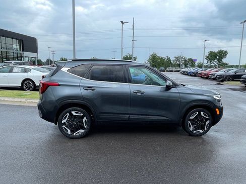 Certified 2024 Kia Seltos SX w/ SX Sunroof Package AWD/4WD image 8