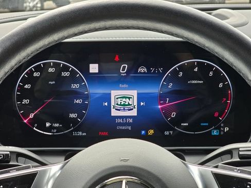 Used 2023 Mercedes-Benz GLC 300 4MATIC image 25