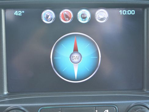 Used 2018 Chevrolet Silverado 1500 LT image 20