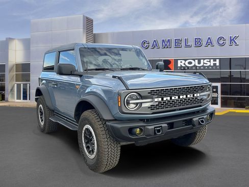 Used 2025 Ford Bronco Badlands w/ Sasquatch Package AWD/4WD image 4