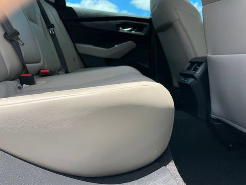 Certified 2025 Honda Accord Touring image 37
