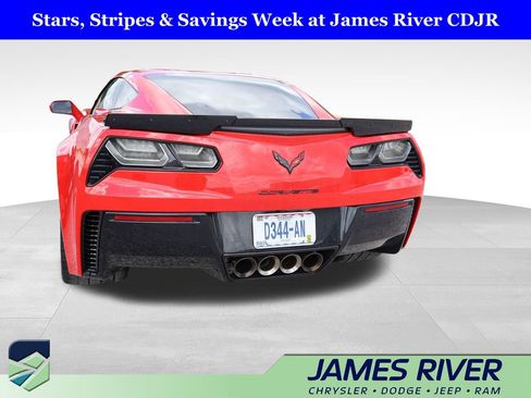 Used 2017 Chevrolet Corvette Grand Sport w/ Carbon Flash Badge Package RWD image 16