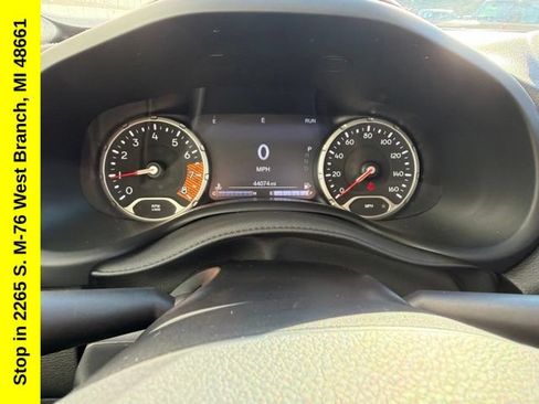 Used 2023 Jeep Renegade Limited AWD/4WD image 30