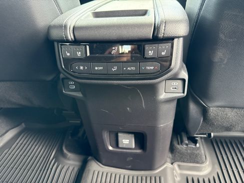 New 2026 Toyota Grand Highlander AWD Hybrid image 19