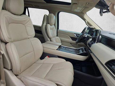 Used 2019 Lincoln Navigator Reserve w/ Cargo Package image 23