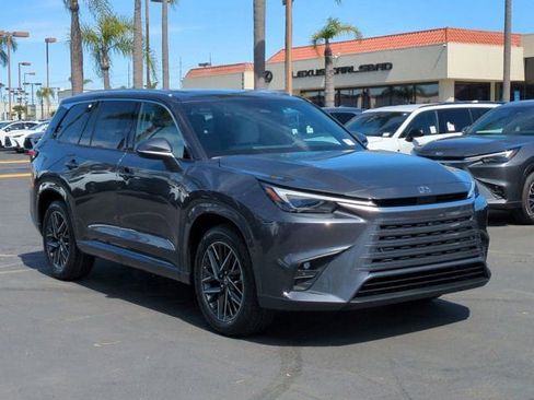 New 2026 Lexus TX 350 FWD image 3