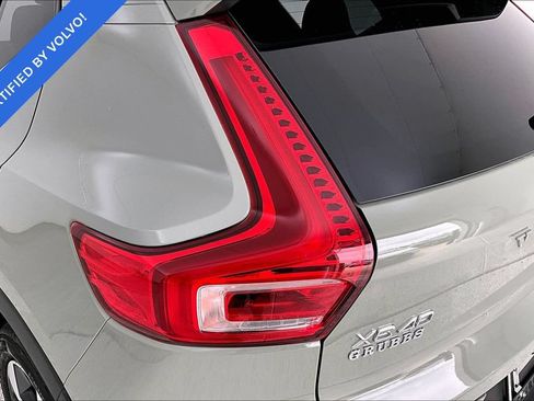 Certified 2025 Volvo XC40 B5 Plus AWD/4WD image 40