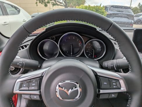 New 2026 MAZDA MX-5 Miata Grand Touring RWD image 27