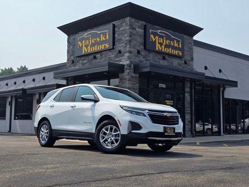 Used 2023 Chevrolet Equinox LT w/ LPO, Floor Liner Package image 1
