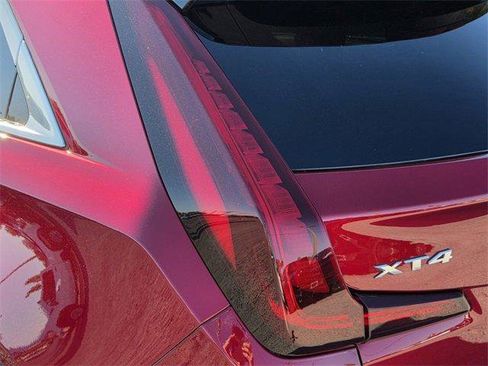 Certified 2025 Cadillac XT4 Premium Luxury image 11