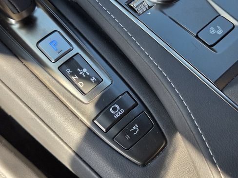 Used 2024 Lexus LC 500 Coupe w/ Dynamic Handling Package RWD image 21