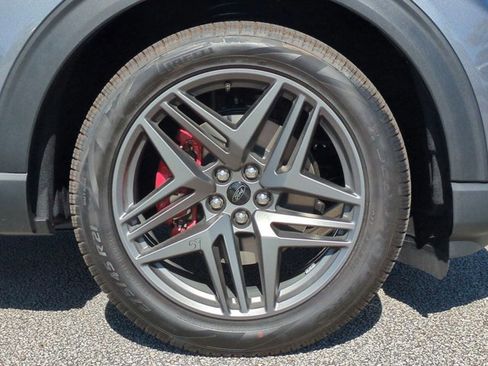 New 2026 Ford Explorer ST-Line w/ ST-Line Street Pack image 11