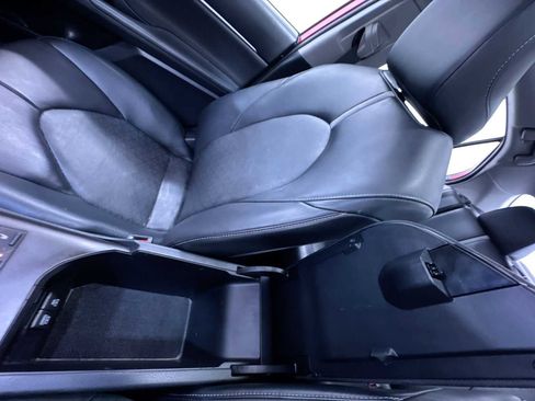 Used 2021 Toyota Camry XSE w/ Navigation Package image 30