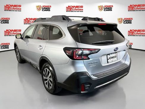 Used 2020 Subaru Outback Premium AWD/4WD image 2