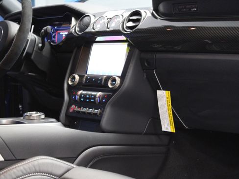 Used 2020 Ford Mustang Shelby GT500 w/ Technology Package image 25