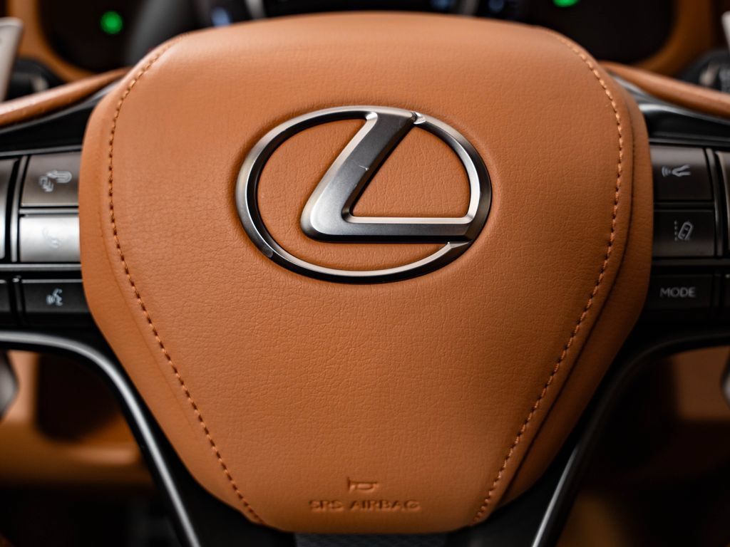 Used 2018 Lexus LC 500 Coupe w/ Touring Package RWD image 28
