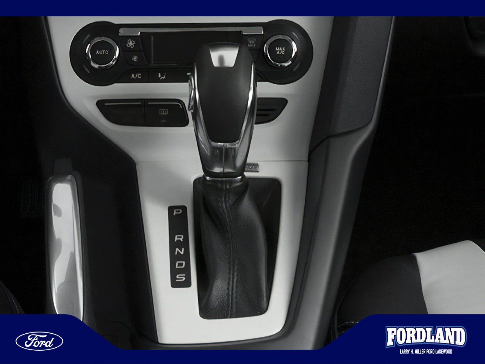 Used 2014 Ford Focus SE FWD image 8